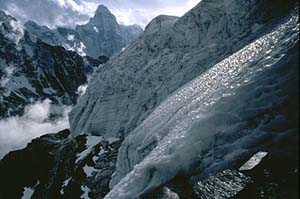 Glacier toe at Imjatse 5900m